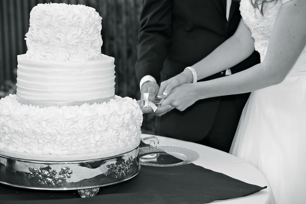 3 Don'ts for Your Cake Cutting Ceremony