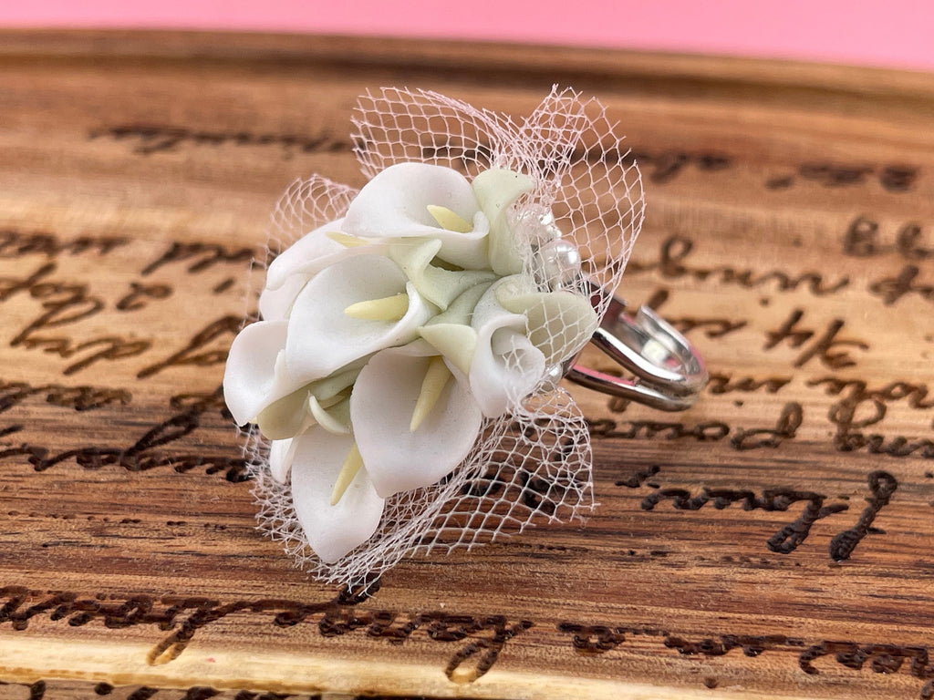 Calla Lily Ring, Statement Ring Porcelain Floral Ring, plant jewelry, wedding bridesmaids gift, calla lilies terrarium jewelry Cottagecore - Wedding Collectibles
